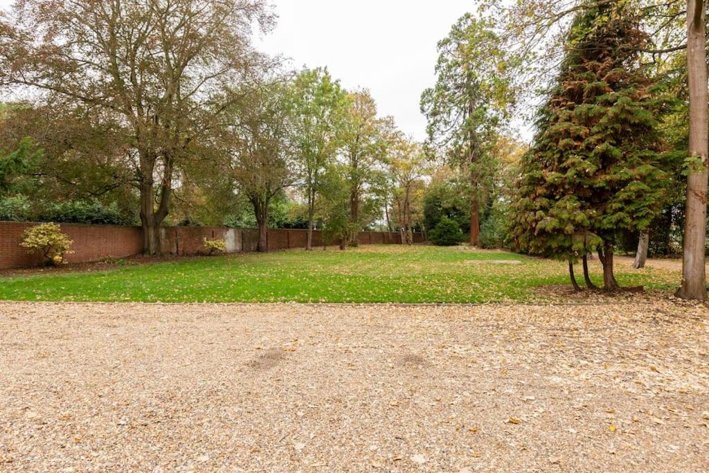 Dorney Windsor Legoland 5 Star Stay For Upto 14 Guests Exteriér fotografie